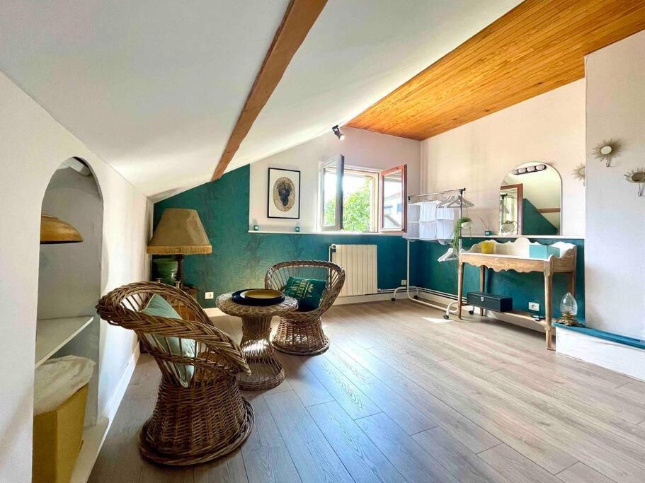 La Casa Del Papa - Maison Spacieuse Avec Jardin Dole Esterno foto