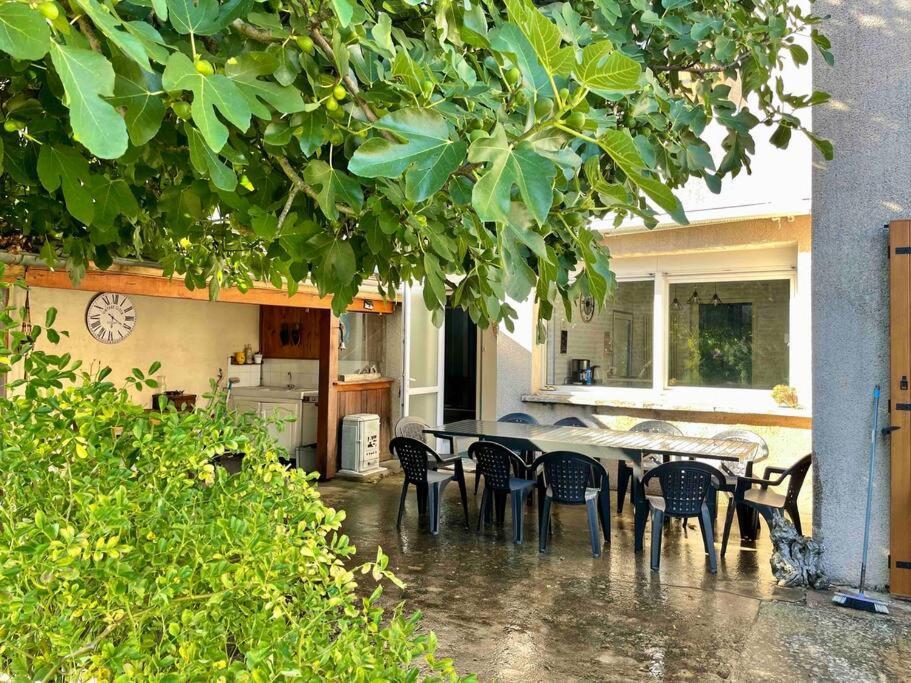 La Casa Del Papa - Maison Spacieuse Avec Jardin Dole Esterno foto